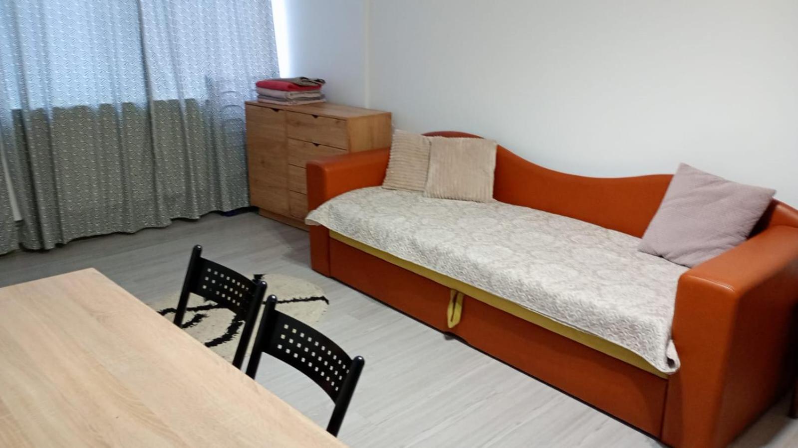 4 Rooms Apartment Тулча Екстериор снимка