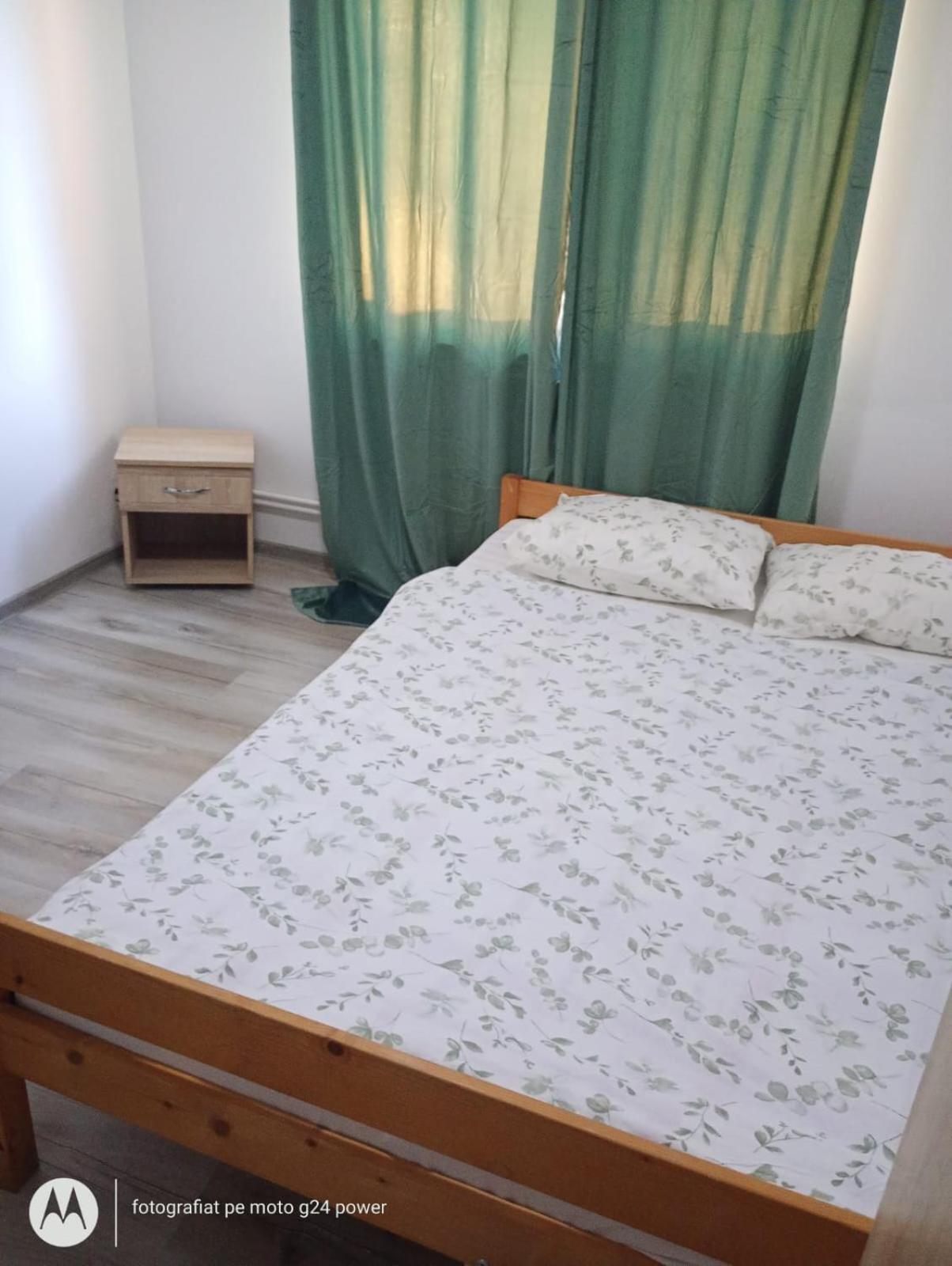 4 Rooms Apartment Тулча Екстериор снимка